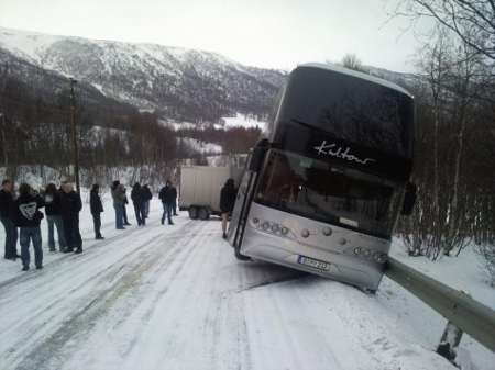 Primal Fear: Tourbus in Bergen verungl&uuml;ckt